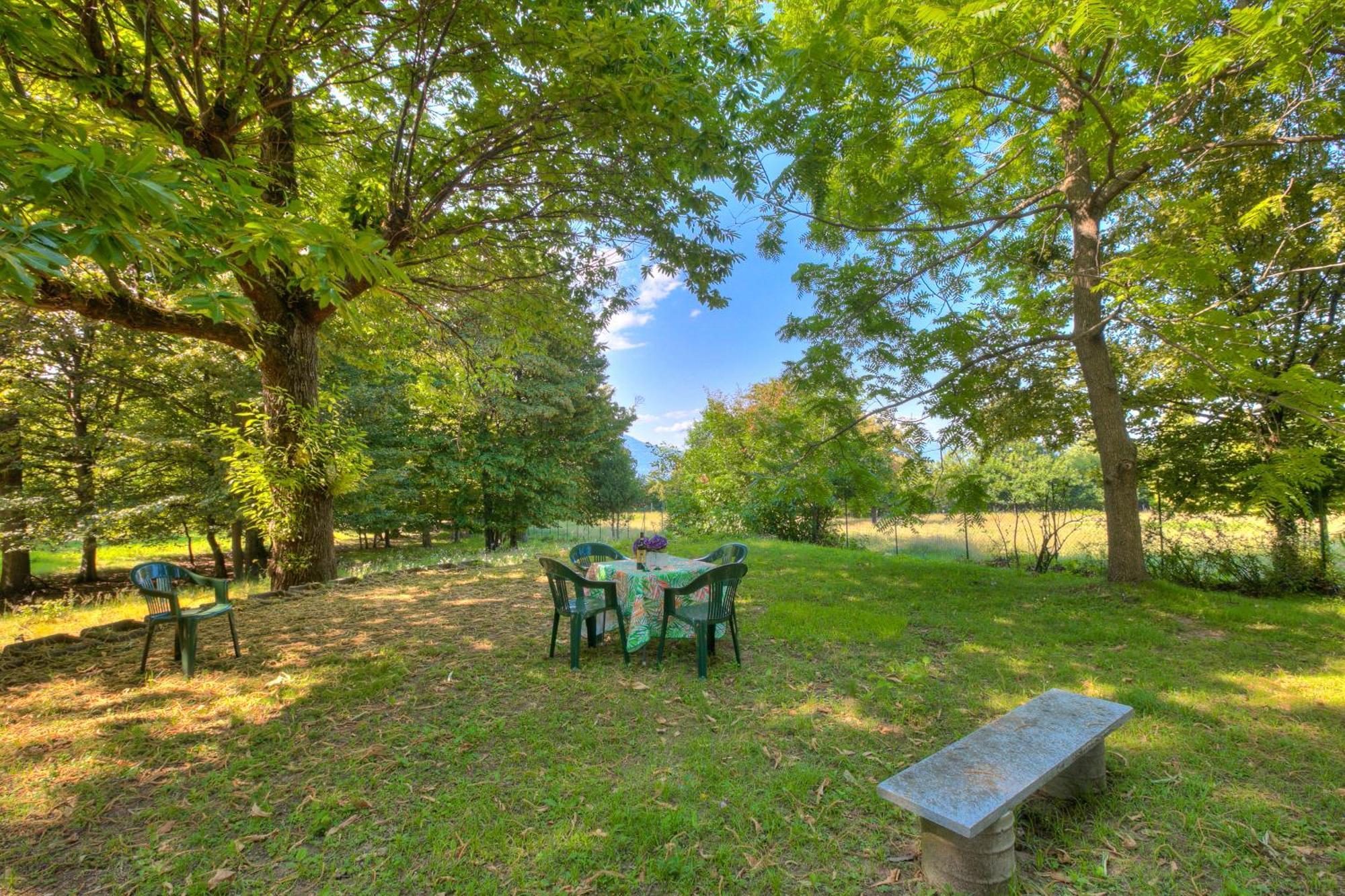 Villa Il Castagno Few Min From Beach - Happy Rentals Castelveccana Kültér fotó